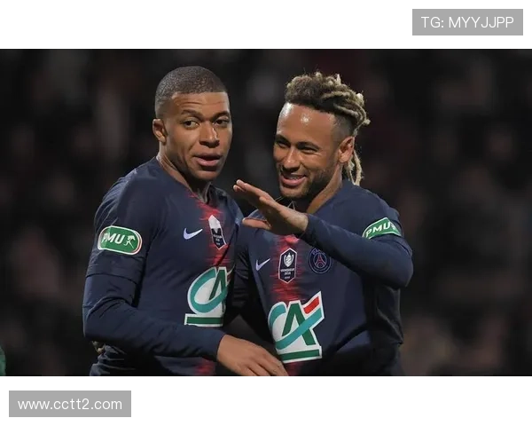 王钰栋晒舞庆祝内马尔点赞太棒了