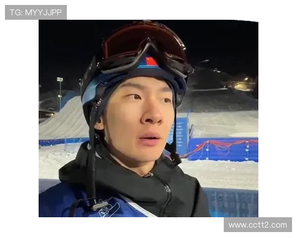 苏翊鸣合影迪哥传喜气金牌运气