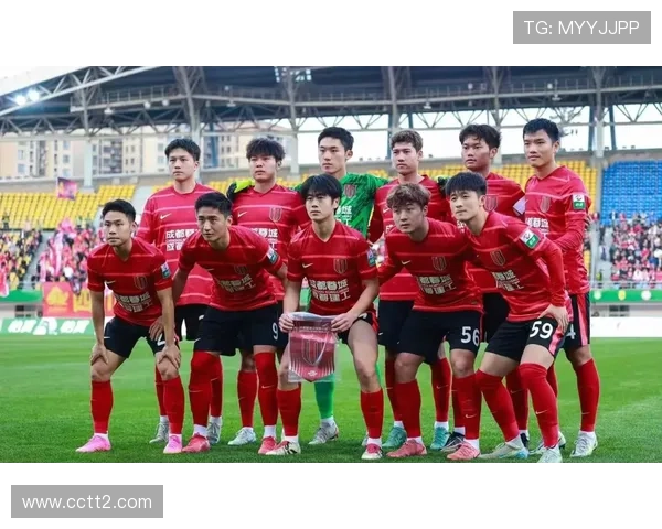 蓉城主帅盼父亲生日看赛场